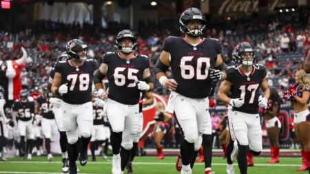 Texans C Jake Andrews carted off with ankle injury