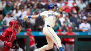 Cal Raleigh matches Mantle, M’s beat Angels, take sole possession of AL West lead with 9th win in row