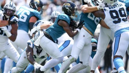 Jaguars dominating Panthers, lead 20-3 at halftime