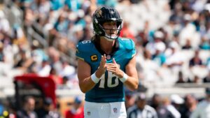 Trevor Lawrence has interceptions in six straight games