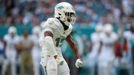 Jaylen Waddle off injury report, set to play vs. Patriots