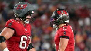 Bucs RT Luke Goedeke ruled out after aggravating his foot injury