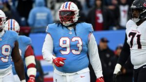 Titans put DT T’Vondre Sweat on IR