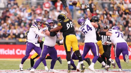Carson Wentz struggles with Steelers’ pass rush, and Steelers’ offense capitalizes