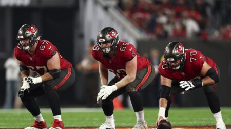 Bucs place RT Luke Goedeke, RG Cody Mauch on injured reserve
