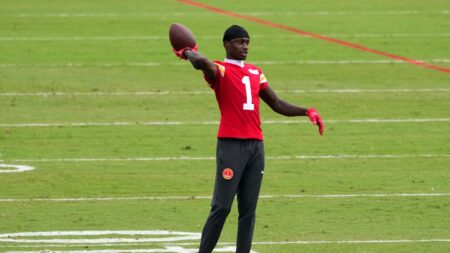 Xavier Worthy officially a limited participant in Thursday practice