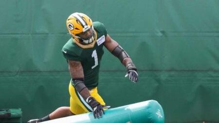 Report: Micah Parsons is expected to play, but not on every down