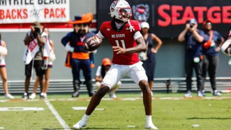 NC State vs. Wake Forest predictions, odds, time: 2025 college football Week 3 pick by expert on a 10-2 run