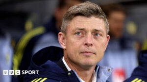 Sweden sack manager Jon Dahl Tomasson