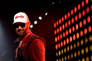 Well rounded Shane Van Gisbergen arrives to Roval as favorite