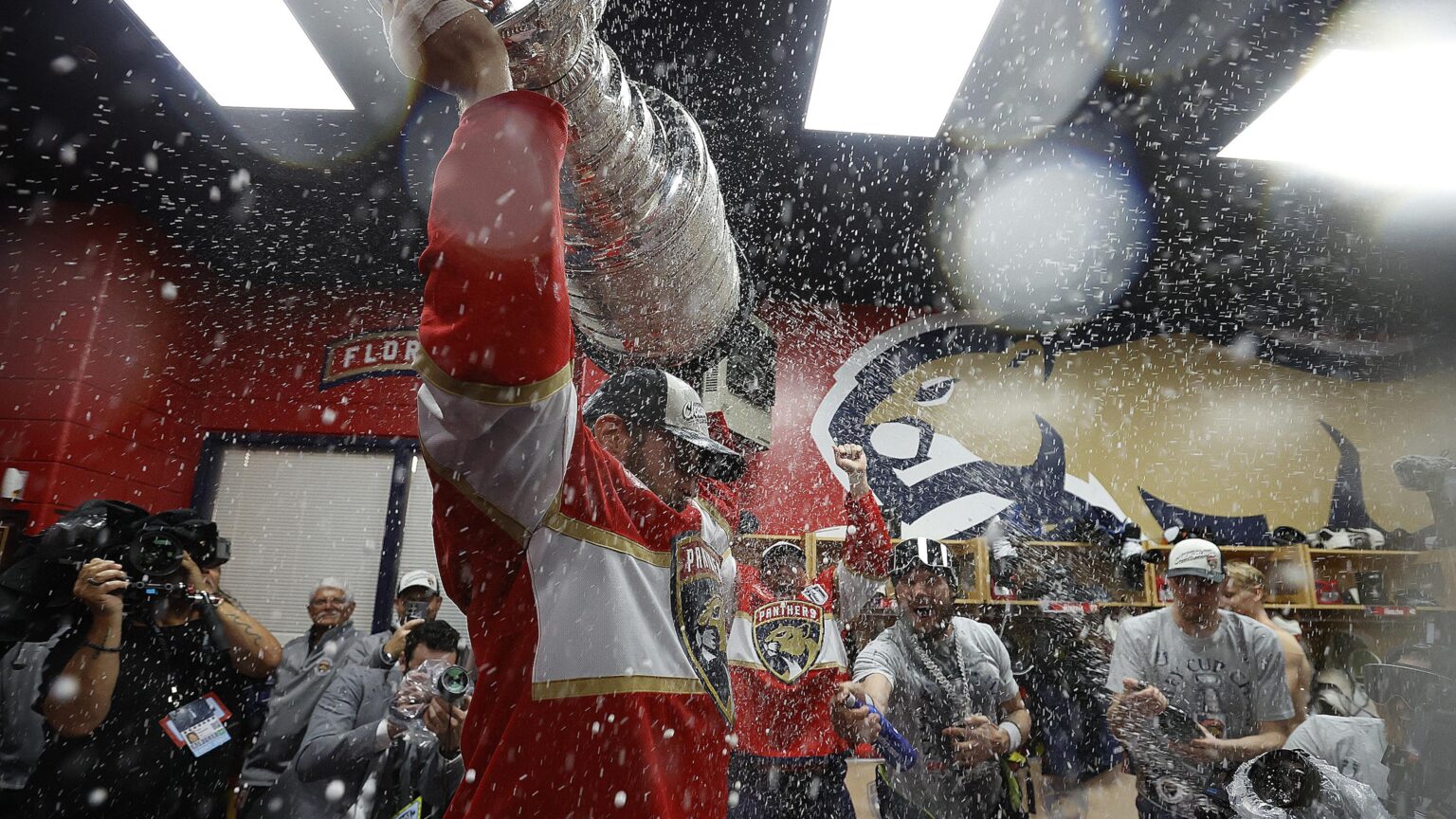 Panthers Show Off Stanley Cup Rings in Video, Photos After Winning Back-to-Back Titles