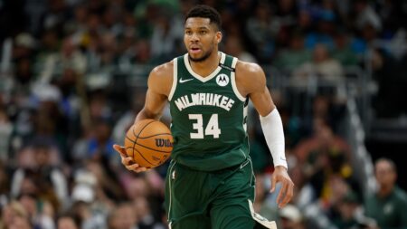 Giannis Reportedly Still Expected to Consider Bucks Trade Despite Knicks’ Failed Talks