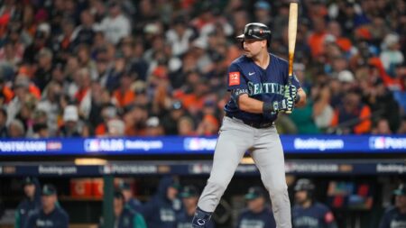 Cal Raleigh, Mariners Offense Energize MLB Fans in ALDS Game 3 Win vs. Tigers