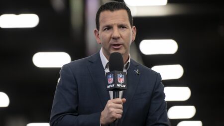 Ian Rapoport Talks Breaking Joe Flacco Trade on Golf Course, Not Recognized by Group