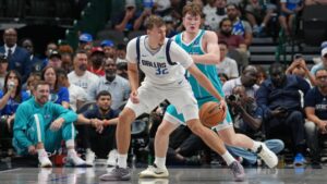 Cooper Flagg Draws Rave Reviews from NBA Fans Despite Mavs’ Preseason Loss to Hornets