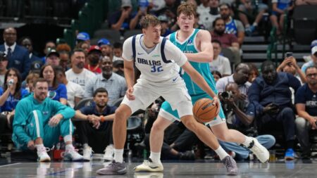 Cooper Flagg Draws Rave Reviews from NBA Fans Despite Mavs’ Preseason Loss to Hornets