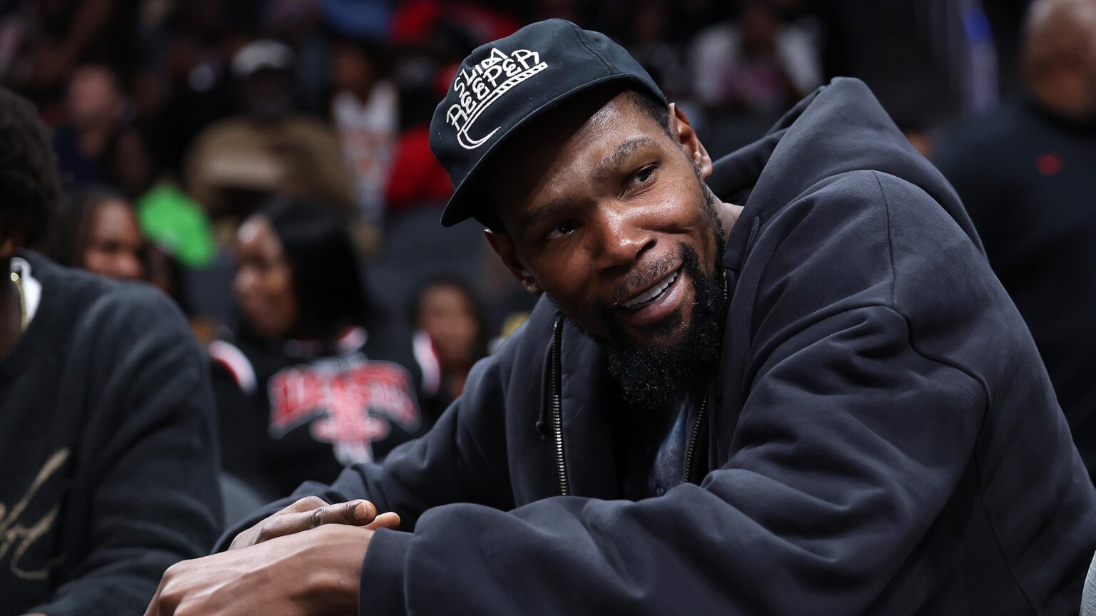 Kevin Durant Documentary Series Announced by Netflix, Will Chronicle End of Career Kevin Durant Documentary Series Announced by Netflix, Will Chronicle End of Career