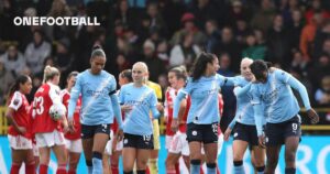 🎥 Bullet Bunny Shaw header gives Man City Women the lead over Arsenal
