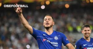 🎥 Eden Hazard reunites with Chelsea icons ahead of Liverpool clash 🔵