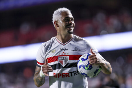 📹 Ten-man São Paulo beat Fortaleza, end long winless run