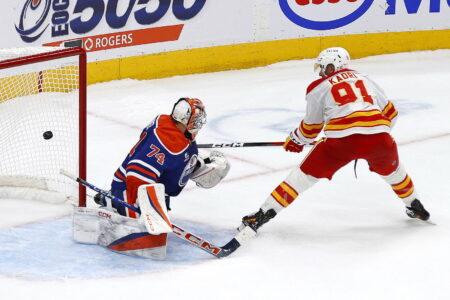 Skinner’s Miscue Costs Oilers in Shootout Loss to Flames