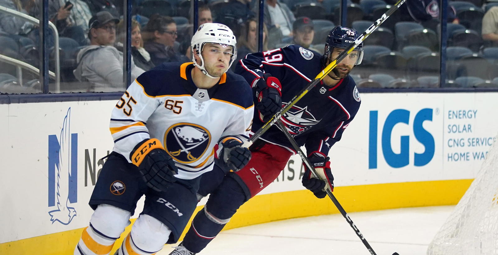 Ex-Shark, Sabre, Duck Signs In Germany