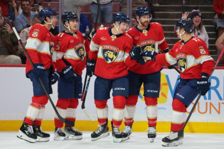 Marchand, Lundell score as Panthers clip Flyers 2-1