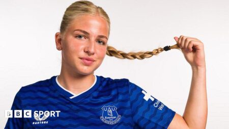 Issy Hobson: Everton recall defender from Nottingham Forest amid injury issues