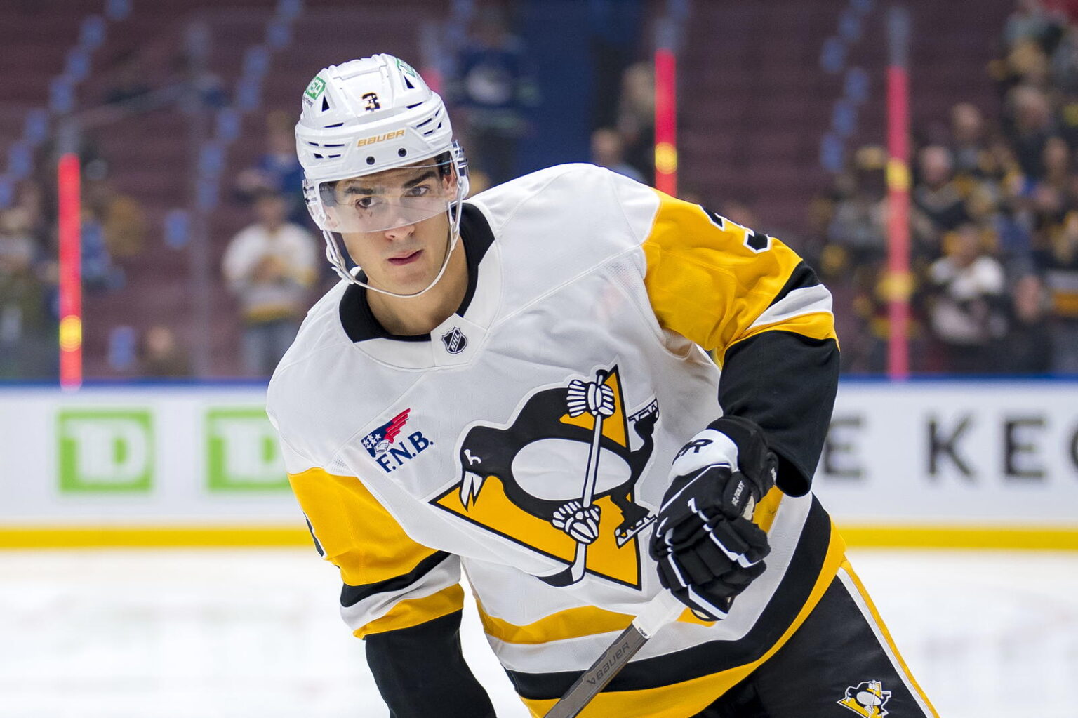 Penguins’ Defenseman Exits Pre-Season Game With Lower-Body Injury