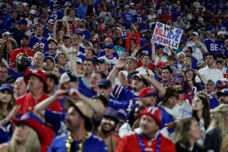 ‘The Sports Gossip Show’: Bills fans rule, another Belichick disaster, WNBA drama