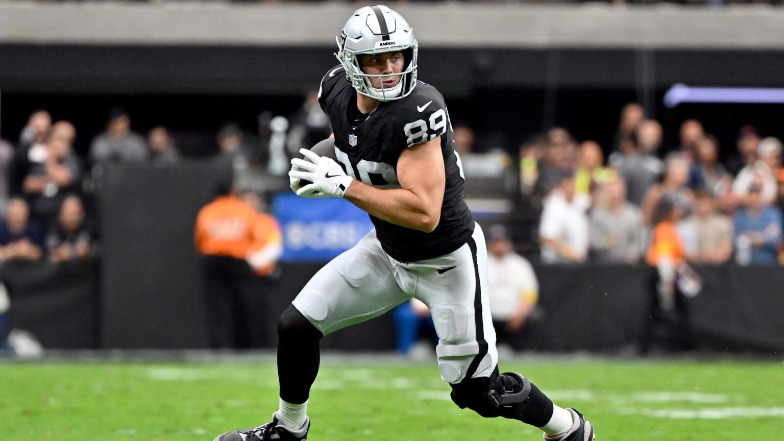 Raiders’ Brock Bowers Injury Return Reportedly Unknown After Being Ruled Out vs. Colts