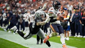 Maxx Crosby Says Caleb Williams ‘Earned My Respect’ After Bears’ Win vs. Raiders