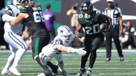 Jets RB Breece Hall addresses latest trade rumors: 'I’m here, I want to be here'