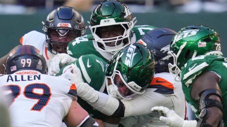 NFL Fans Clown Justin Fields, Bo Nix, Jets and Broncos’ Offenses in London Game