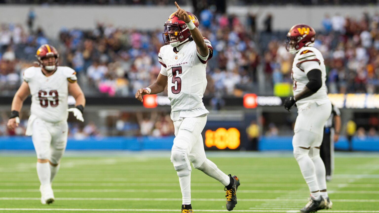 Jayden Daniels, JuJu Watkins Do Special Handshake on Video at Commanders-Chargers