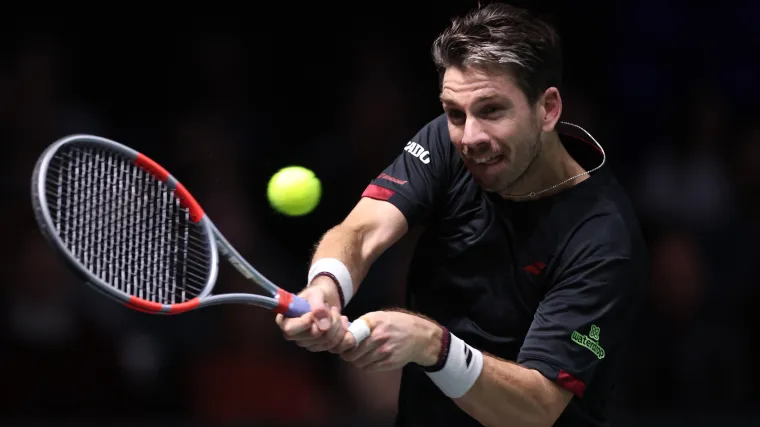 Cameron Norrie fails to build on impressive win over Carlos Alcaraz at Paris Masters Cameron Norrie fails to build on impressive win over Carlos Alcaraz at Paris Masters