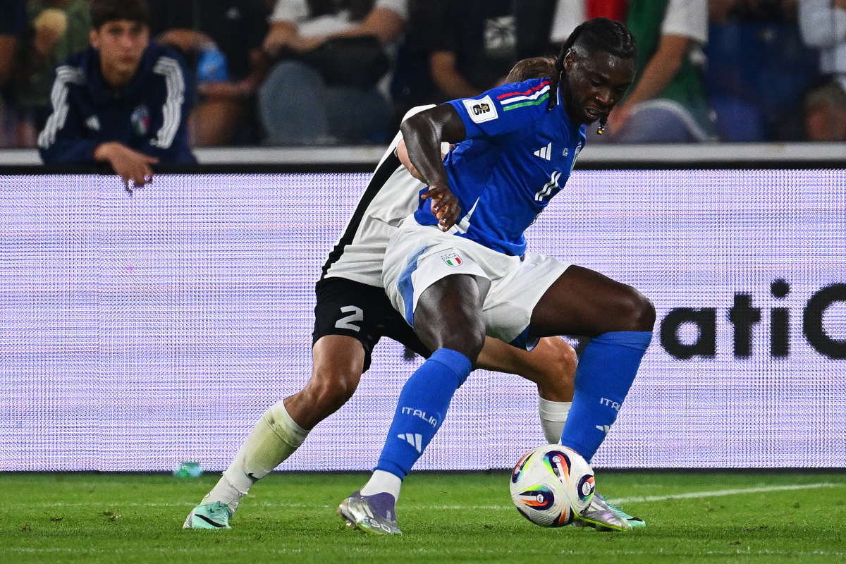 BERGAMO, ITALY - SEPTEMBER 05: Moise Kean of Italy in action during the FIFA World Cup 2026 qualifier match between Italy and Estonia at Stadio di Bergamo on September 05, 2025 in Bergamo, Italy. (Photo by Mattia Ozbot/Getty Images)