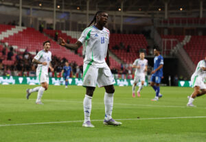 Moise Kean scores early for Italy but forced off with ankle injury against Estonia