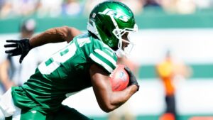 Jets release KR Isaiah Williams, elevate Avery Williams, S Dean Clark from practice squad