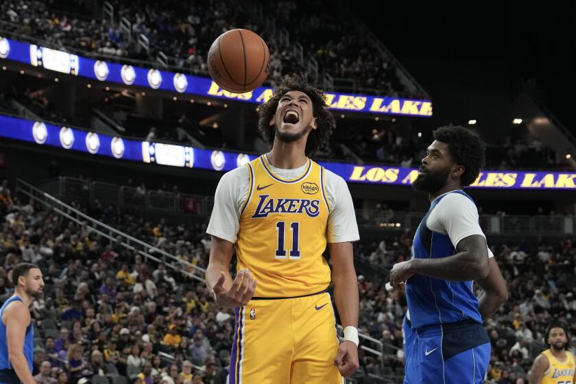 From oops to aahs, Jaxson Hayes and Lakers work to catch more of Luka Doncic’s passes From oops to aahs, Jaxson Hayes and Lakers work to catch more of Luka Doncic’s passes