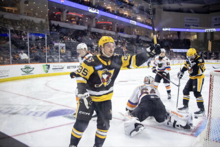 WBS Penguins Start Strong, Take Both Games Of Weekend Swing