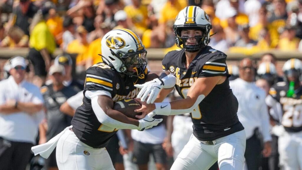 Week 7 college football picks, odds, betting advice, predictions against the spread