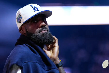 LeBron James to miss 3-4 weeks, will not play on opening night for Lakers