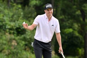 PGA Tour pro suffers the most brutal collapse while trying to shoot sub-60