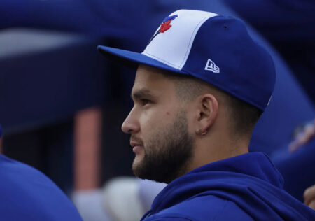 Blue Jays SS Bo Bichette remains out of the lineup with knee injury heading into ALCS Game 1 vs. the Mariners
