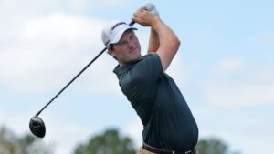 Vince Whaley: Golfer saves par and ‘both hands’ in close encounter with alligator