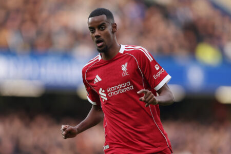 Former Chelsea forward explains Liverpool’s ‘vulnerabilities’