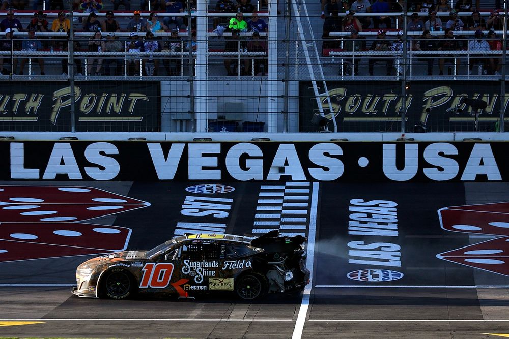 Ty Dillon damage, Kaulig Racing Chevrolet