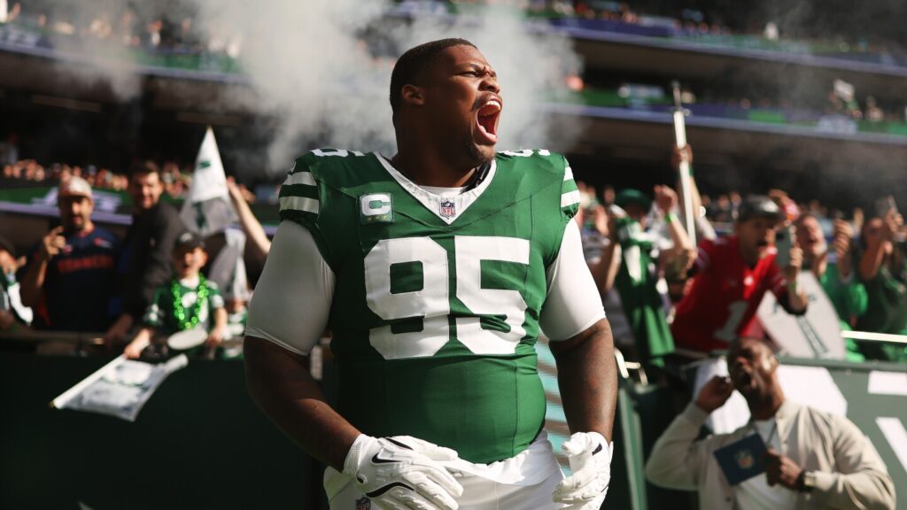Jets get their first takeaway of season, lead Broncos 3-0