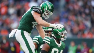 Jets up 11-10 after Broncos commit penalty in end zone